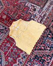 Load image into Gallery viewer, Cropped Sleeveless Madarin Blouse
