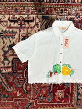 Load image into Gallery viewer, Womens Cropped Button Down
