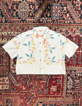 Load image into Gallery viewer, Womens Cropped Button Down
