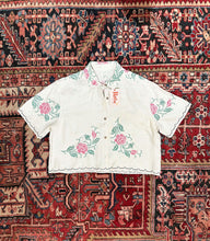 Load image into Gallery viewer, Womens Cropped Button Down
