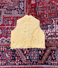 Load image into Gallery viewer, Cropped Sleeveless Madarin Blouse - Revivethreadsco
