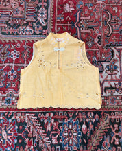 Load image into Gallery viewer, Cropped Sleeveless Madarin Blouse - Revivethreadsco
